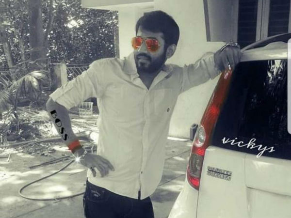 బీచ్ లో రూ. 25 లక్షలు బీచ్ లో రూ. 25 లక్షలు