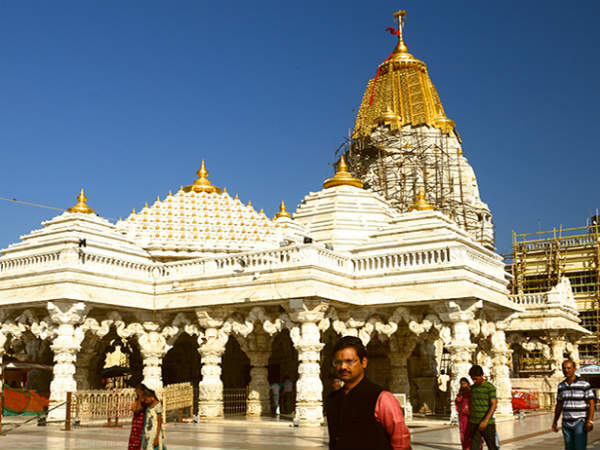 మనలోకి దివ్య శక్తి, తేజస్సు