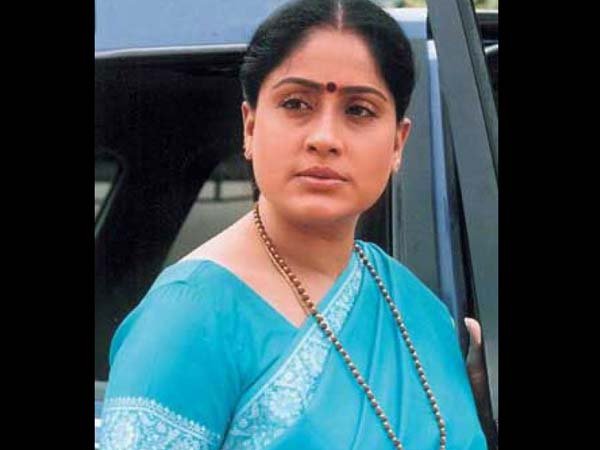 తీవ్రనష్టం తప్పదంటూ వాపోయిన విజయశాంతి