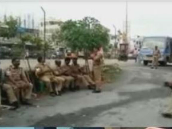 బొత్సను పీఎస్‌కు తరలించారు..