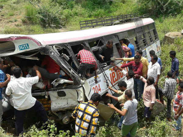 బస్సు డ్రైవర్ గతంలోను ప్రమాదాలు చేశారా?