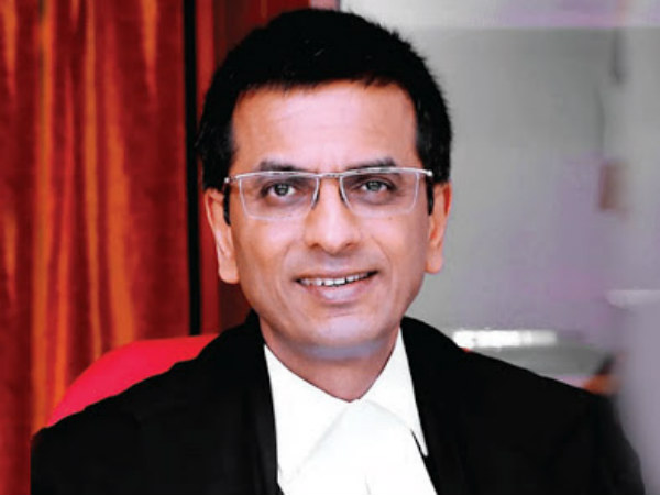 తీర్పుతో విబేధించిన మరో జడ్జి జస్టిస్ చంద్రచూడ్