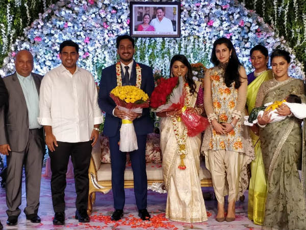 గవర్నర్, ఏపీ సీఎంల ఆశీర్వాదం గవర్నర్, ఏపీ సీఎంల ఆశీర్వాదం