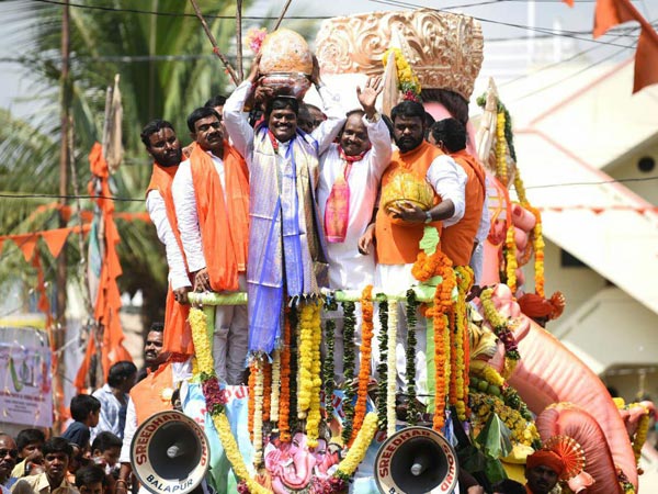 Ganesh immersion: Balapur Laddu auctioned for Rs.16.6 lakh