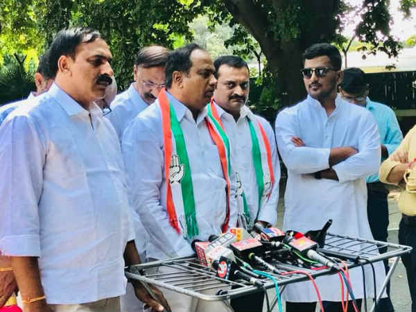 వేగం పెంచిన కాంగ్రెస్ 