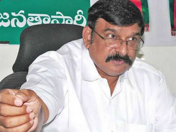 యధేచ్చగా...ఇసుక దోపిడీ యధేచ్చగా...ఇసుక దోపిడీ