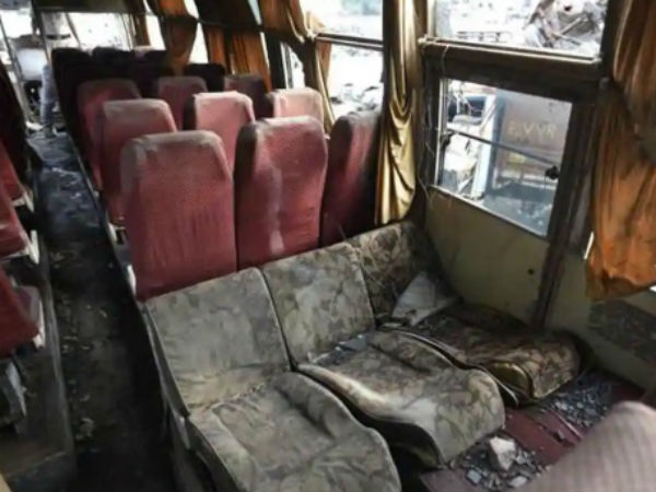 బస్సులో పరిస్థితి ఇలా ఉంది