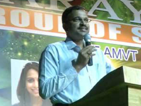 యువతపై లక్ష్మీనారాయణ యువతపై లక్ష్మీనారాయణ