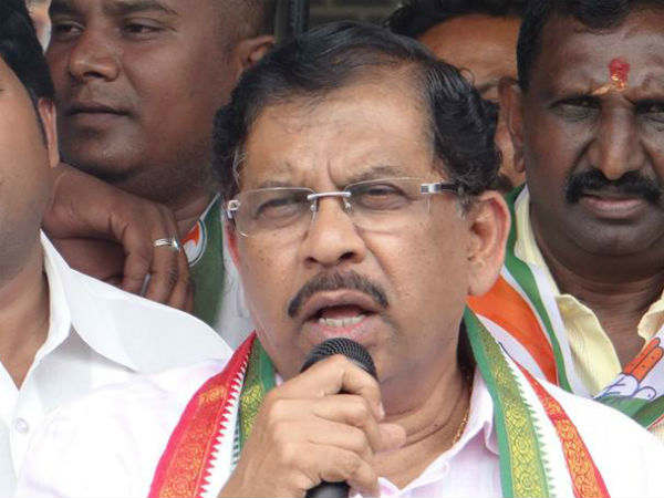  11 మంది ఎమ్మెల్యేలు