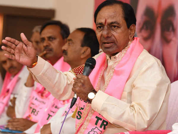టీడిపి వ‌ద్ద‌నుకున్న‌ప్పుడు వారి ఓట్లు మాత్రం ఎందుక‌ని ప్ర‌శ్నిస్తున్న నాయ‌కులు..!