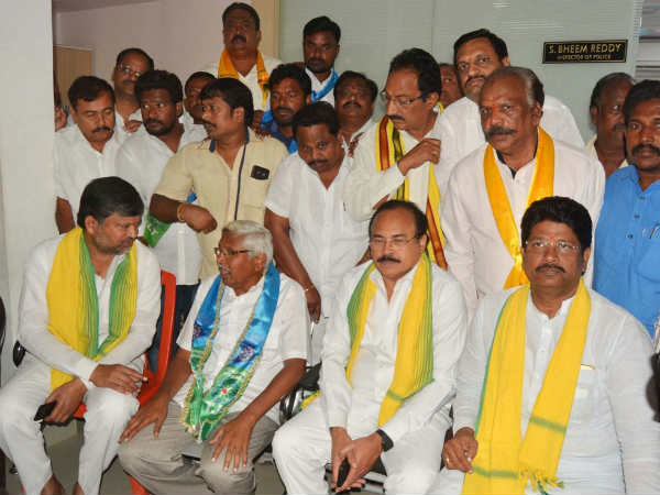 మహాకూటమి ప్రయత్నం