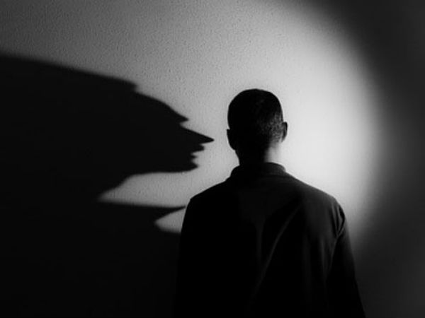 పిల్లలు ఉన్నారో లేదో కనుక్కునేందుకు డిటెక్టివ్ నియామకం పిల్లలు ఉన్నారో లేదో కనుక్కునేందుకు డిటెక్టివ్ నియామకం