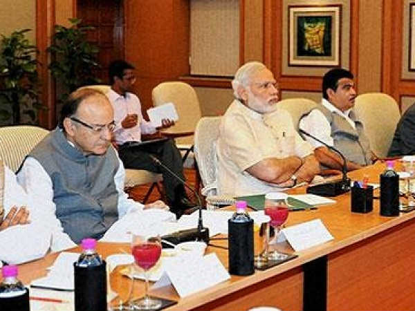 సుప్రీం కోర్టు ఆర్డర్‌తో సమాలోచనలు జరిపిన మోడీ సర్కార్