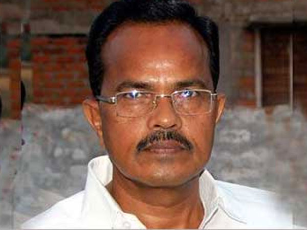 గ‌తంమంతా ఘ‌న‌కీర్తే...! తాజా రాజ‌కీయాల్లో మాత్రం ఒంట‌రే..!!