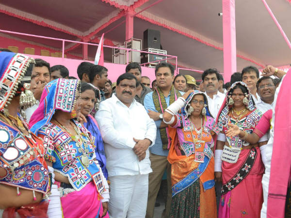 కేటీఆర్ క్షమాపణలు