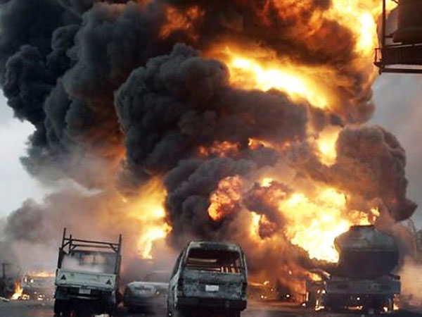 At Least 35 Die as Nigerian Gas Tanker Explodes At Least 35 Die as Nigerian Gas Tanker Explodes