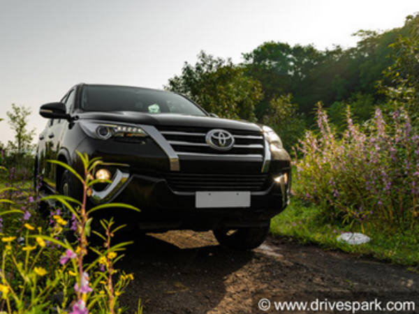 Toyota Fortuner - India’s Favourite Premium SUV Toyota Fortuner - India’s Favourite Premium SUV