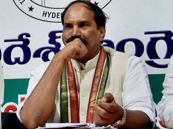 చంద్రబాబు రాక, కాంగ్రెస్‌లో ఉత్కంఠ