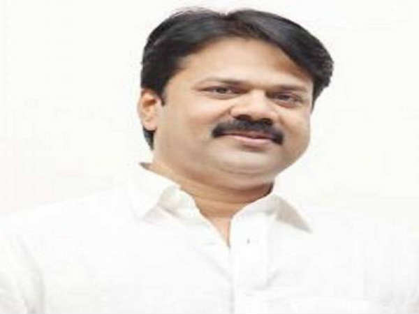 తాజాగా...మరో తూ.గో నేత గుడ్ బై తాజాగా...మరో తూ.గో నేత గుడ్ బై