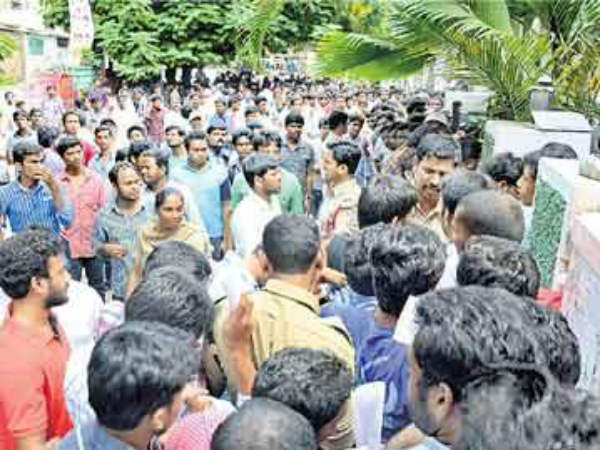 మళ్లీ జీవో ఇవ్వండి...నిరుద్యోగుల ఆక్రందనలు