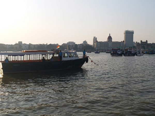 Boat carrying Maharashtra Chief Secretary capsizes off Mumbai coast Boat carrying Maharashtra Chief Secretary capsizes off Mumbai coast