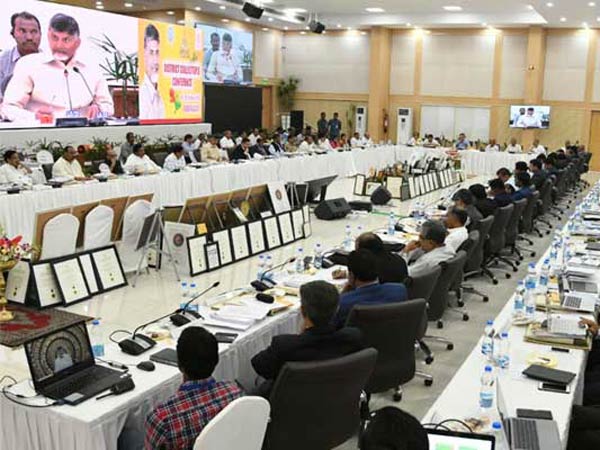 సిబిఐని...భ్రష్టు పట్టించిన కేంద్రం