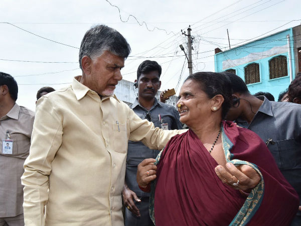 పనిచేస్తే అవార్డులు...లేకుంటే పనిష్మెంట్ పనిచేస్తే అవార్డులు...లేకుంటే పనిష్మెంట్