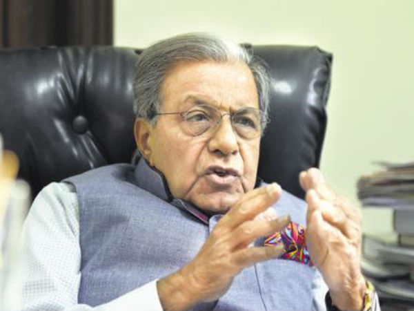 రాజకీయ పార్టీలతోనూ...భేటీలు 