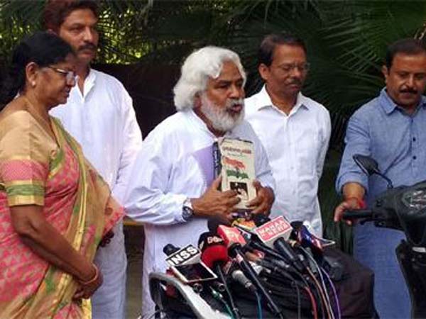 రాహుల్ గాంధీకి మద్దతు రాహుల్ గాంధీకి మద్దతు