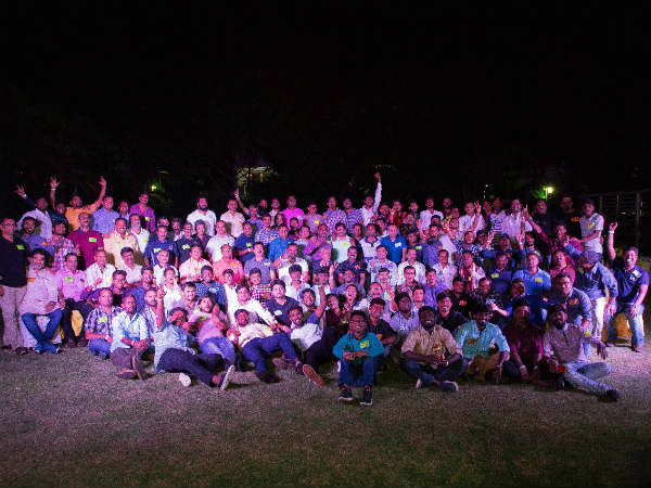 ఆనాటి హృదయాల ఆనంద గీతం ఇదేలే...