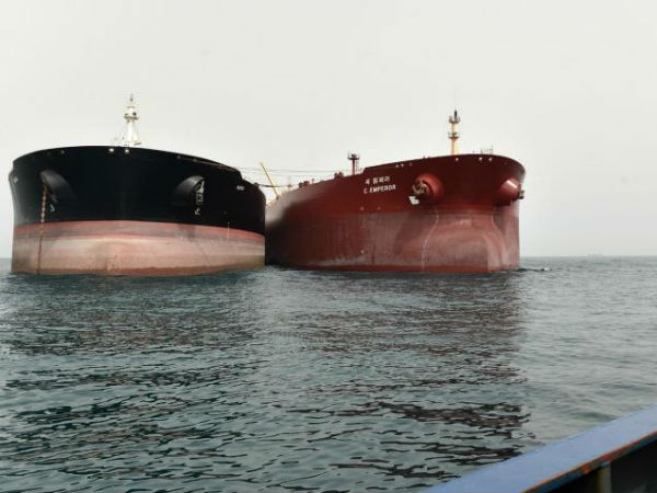 అణు ఒప్పందంపై తిరిగి ఆంక్షలు