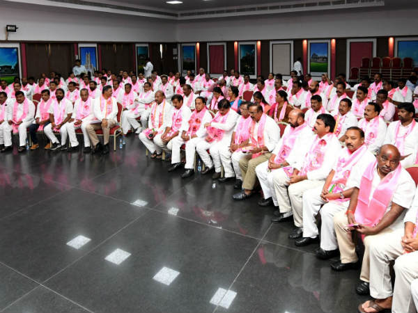 అసమ్మతి సద్దుమణిగింది