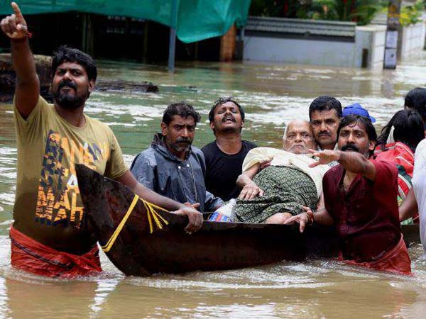  వేలాదిమందిని కాపాడారు