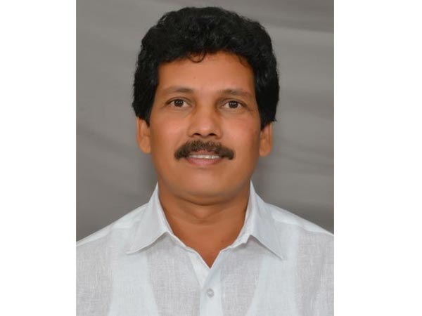 తమ ఎదుగుదలకు అఢ్డుగా ఉన్నాడని తమ ఎదుగుదలకు అఢ్డుగా ఉన్నాడని