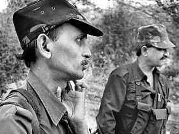 తప్పించుకున్న...మావోలు తప్పించుకున్న...మావోలు