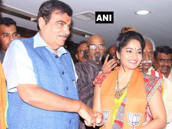 రంగంలోకి హీరోయిన్లు మాధవీ లత, రేష్మా రాథోడ్..! ప్ర‌భావం చూపిస్తారా..?