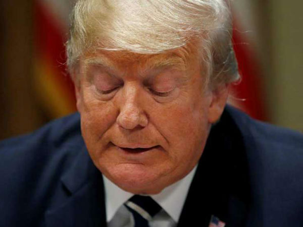 నువ్వు స్టార్ అయితే మహిళలను ఎక్కడైనా తాకొచ్చు : ట్రంప్ నువ్వు స్టార్ అయితే మహిళలను ఎక్కడైనా తాకొచ్చు : ట్రంప్