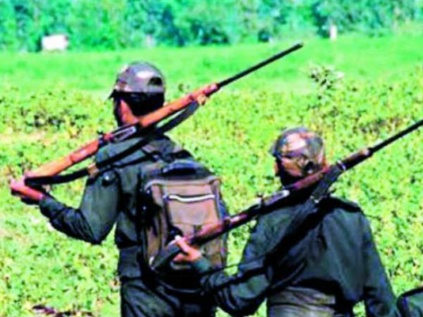 ప్ర‌జా ప్రతినిధుల‌పైనే గురి..! ఈ ఎన్నిక‌ల్లోలే ఉనికిని చాటుకునే ప్ర‌య‌త్నంలో మావోలు..!!