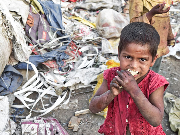 Help Children By Contributing To Annamrita