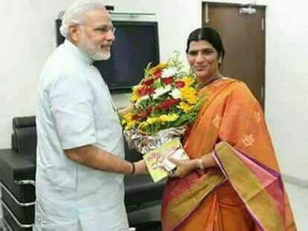 నన్ను సరే.. మోడీ, లక్ష్మీపార్వతిలను విచారించండి