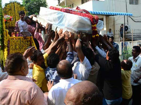 మూర్తి పార్థివదేహం...విశాఖ చేరిక