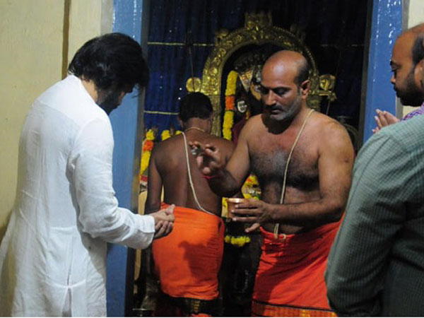 We Conduct Poojas over the word of Pawan Kalyan:Lakshmi Narasimha Swamy Temple Main Priest We Conduct Poojas over the word of Pawan Kalyan:Lakshmi Narasimha Swamy Temple Main Priest