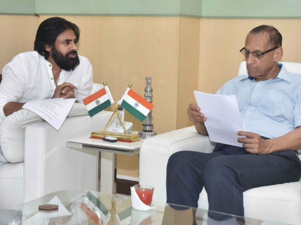 హైకోర్టు ఆదేశాలు.. మూణ్ణెళ్లలో ఎన్నికలు నిర్వహించాలి హైకోర్టు ఆదేశాలు.. మూణ్ణెళ్లలో ఎన్నికలు నిర్వహించాలి