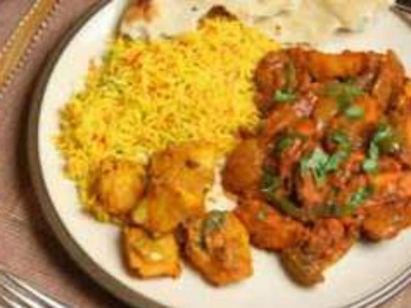 ముందు రోజు...పోలీసుల విందు