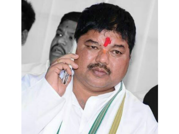 టీఆర్ఎస్‌కు 30 సీట్లు రావు, నార్కో టెస్టులు చేయించుకుందామా?