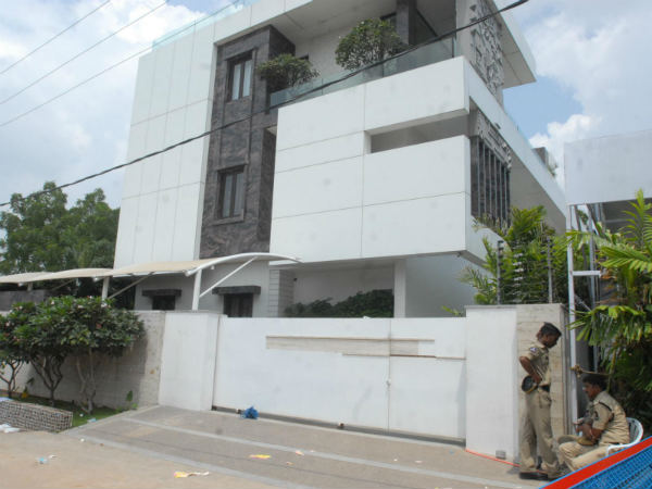 రూ.50 లక్షల గురించి ప్రశ్న