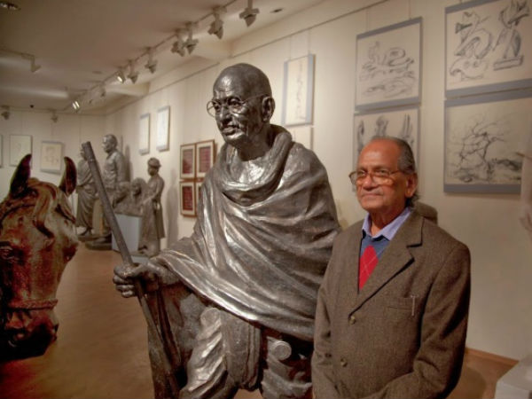 అత్యంత పొడవైన మహాత్ముడి విగ్రహం తయారు చేయడమే లక్ష్యం