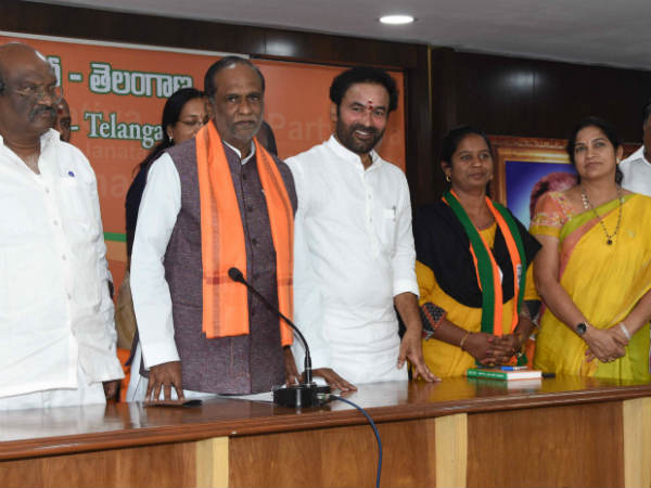 ఒక్క అవకాశం ఇవ్వండి ఒక్క అవకాశం ఇవ్వండి