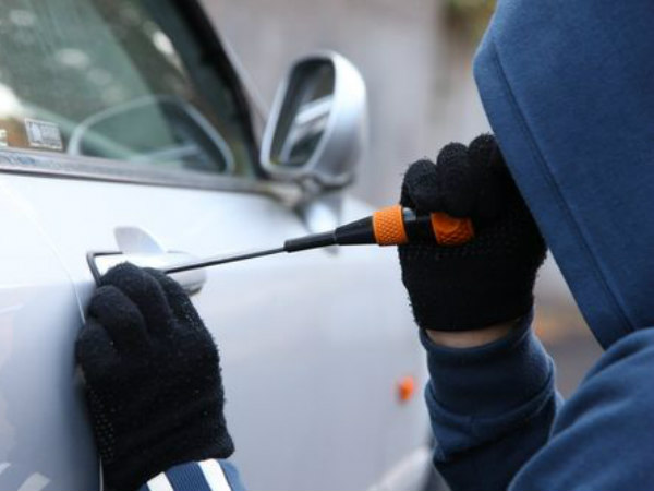 నా స్టేటస్ ఏమిటో పెళ్లిలో చూపించాలి