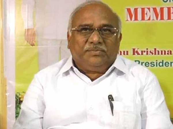 ఐటీ దాడుల పేరుతో కేంద్రం గేమ్